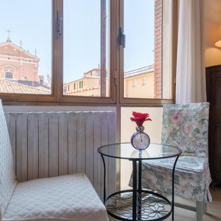 Cristina Rossi Bed and Breakfast - Camera Doppia con Letti Singoli con Bagno Privato Esterno - 3