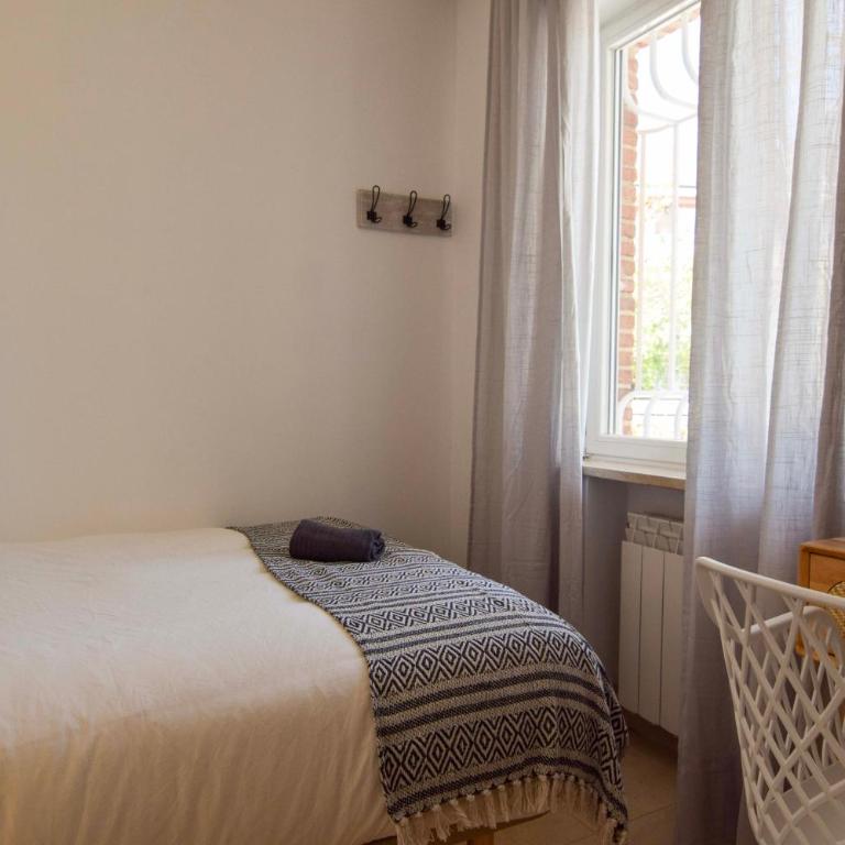 Letplanet Pio XII - Standard Double Room with Shared Bathroom - 3
