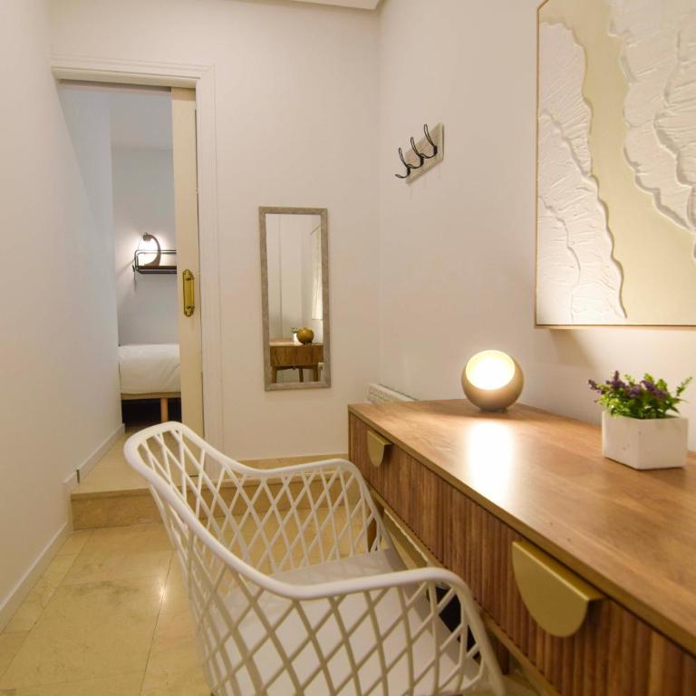 Letplanet Pio XII - Standard Single Room with Shared Bathroom - 1
