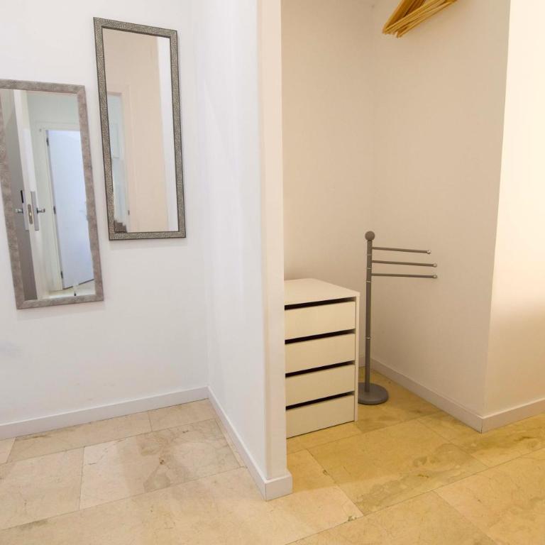 Letplanet Pio XII - Standard Single Room with Shared Bathroom - 7