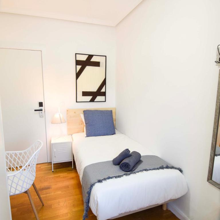 Letplanet Pio XII - Standard Single Room with Shared Bathroom - 4