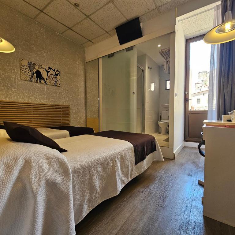 Hotel Palermo - Habitación Doble con balcón - 2 camas - 8