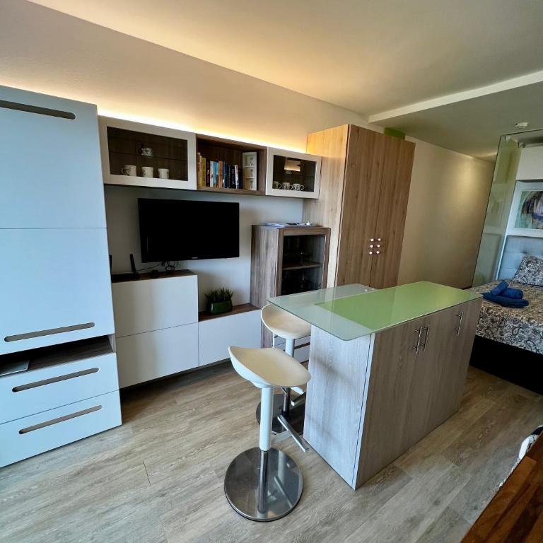 Studio ocean coast Los Cristianos Comodoro - Estudio con vista al océano - 7