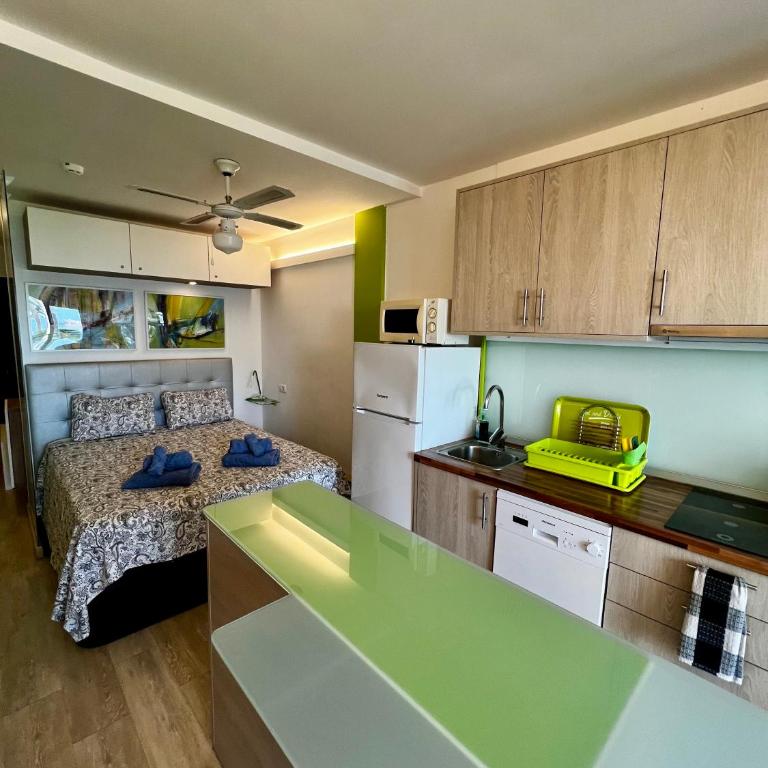 Studio ocean coast Los Cristianos Comodoro - Estudio con vista al océano - 3