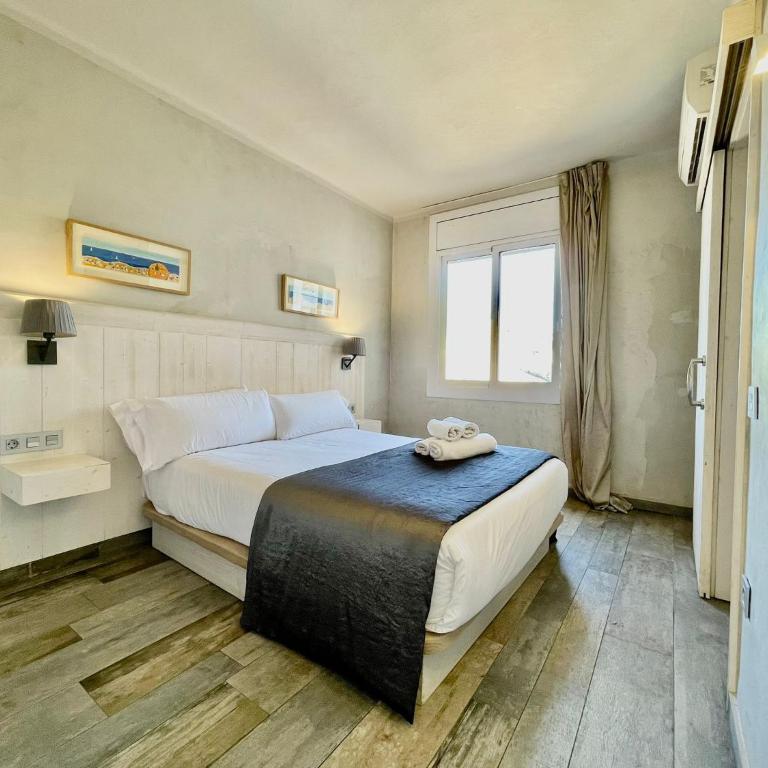 BarcelonaForRent Market Penthouse - Two-Bedroom Apartment - 4
