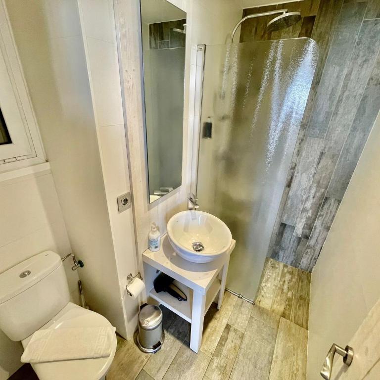BarcelonaForRent Market Penthouse - Two-Bedroom Apartment - 9