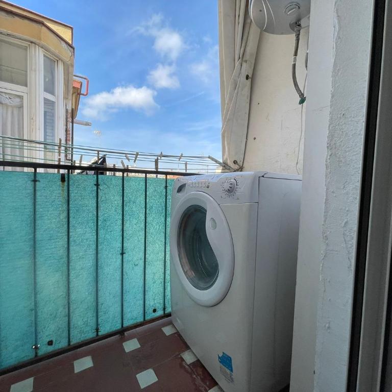 BarcelonaForRent Market Penthouse - Two-Bedroom Apartment - 19