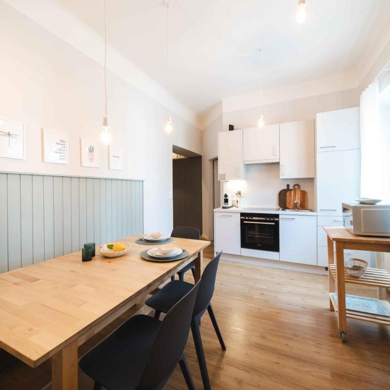 Blue Flat by GrazRentals 2 Bedrooms for Groups & Free Parking - Apartment mit 2 Schlafzimmern - 3