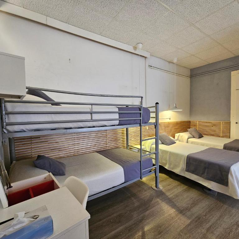 Hotel Palermo - Habitación Familiar Estándar - 3