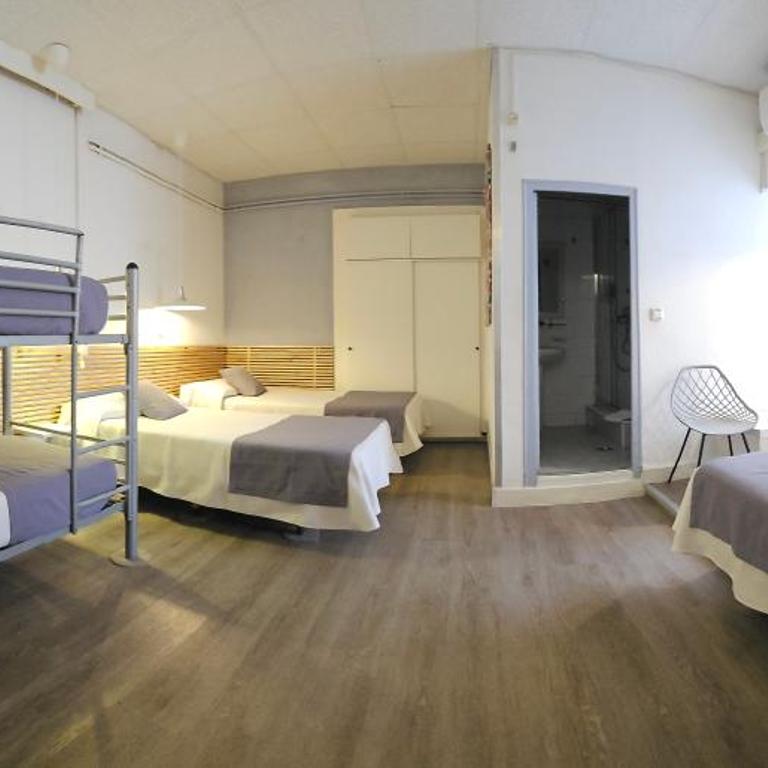 Hotel Palermo - Habitación Familiar Estándar - 10