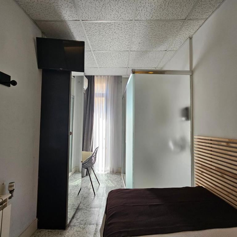 Hotel Palermo - Habitación Individual con balcón - 4