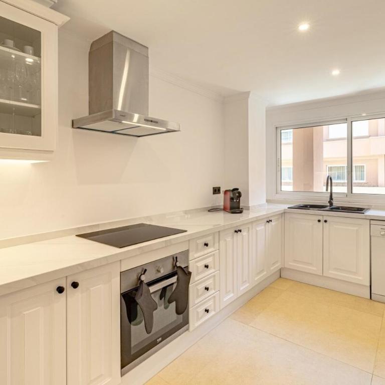 Stylish 2Bed Magna Marbella Apartment - Apartamento de 2 dormitorios - 22