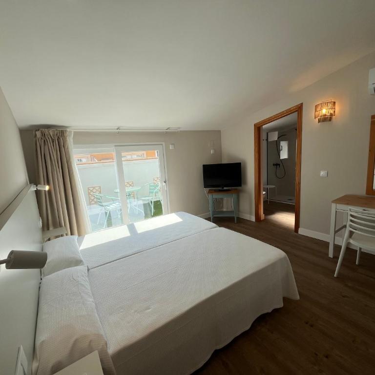 Aparthotel Bahia Pinosol - Habitación Doble con terraza - 3