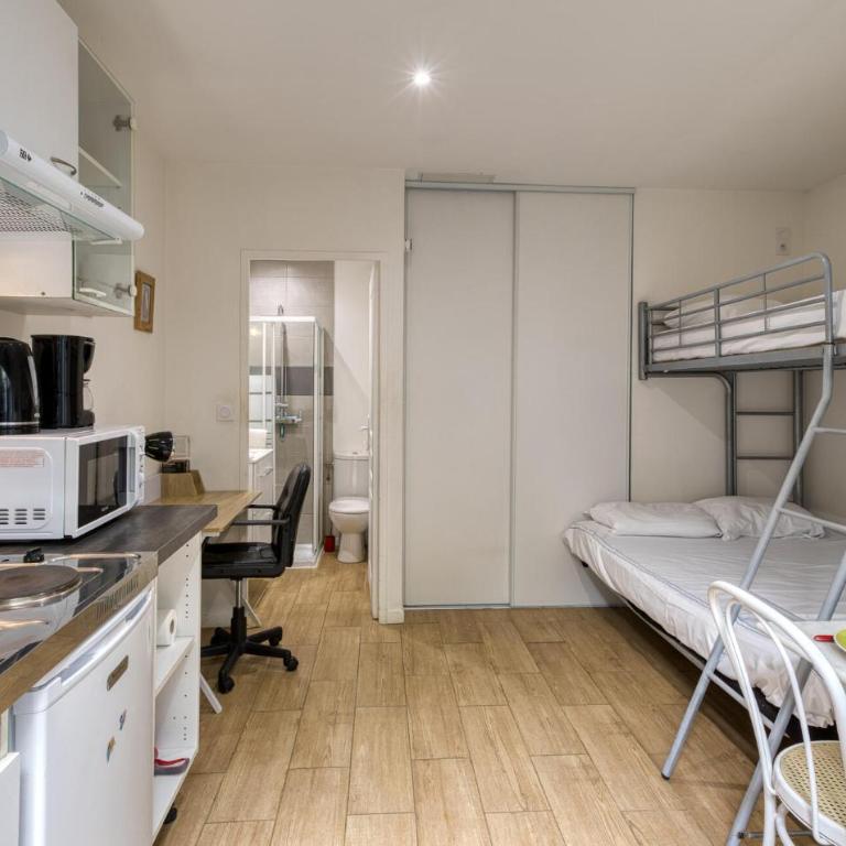 Appartement Proche Plage - One-Bedroom Apartment - 3