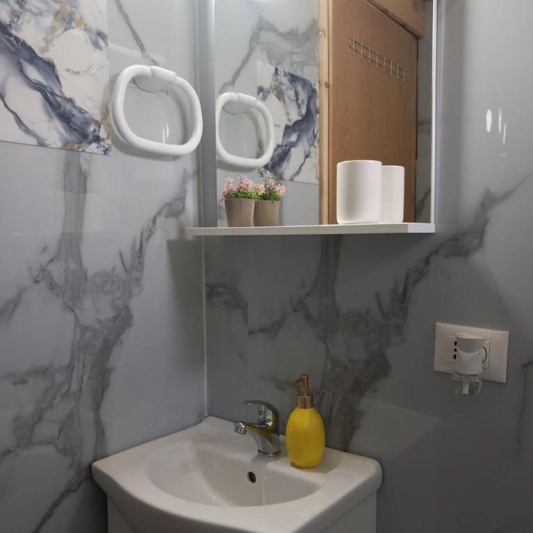 Apartman Andrija - One-Bedroom Chalet - 13