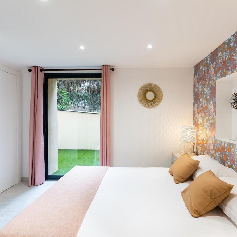Appart Hotel 2 Chambres - cuisine - parking - Apartment - 27
