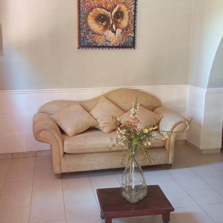 Casa con asador y Garaje a 5 minutos del estadio La Banda Santiago del Estero - Casa de 3 dormitorios - 10