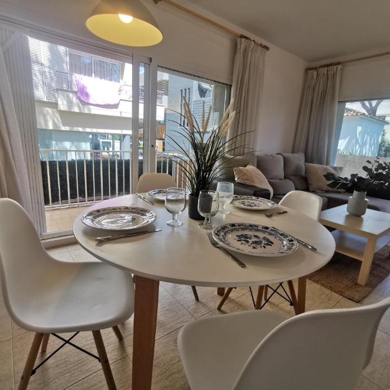Apartamento en Platja d'Aro: A/C, Parking, a 2 Pasos de la Playa, 3 Hab, Terraza. - ES-209-12 - Apartamento - 11