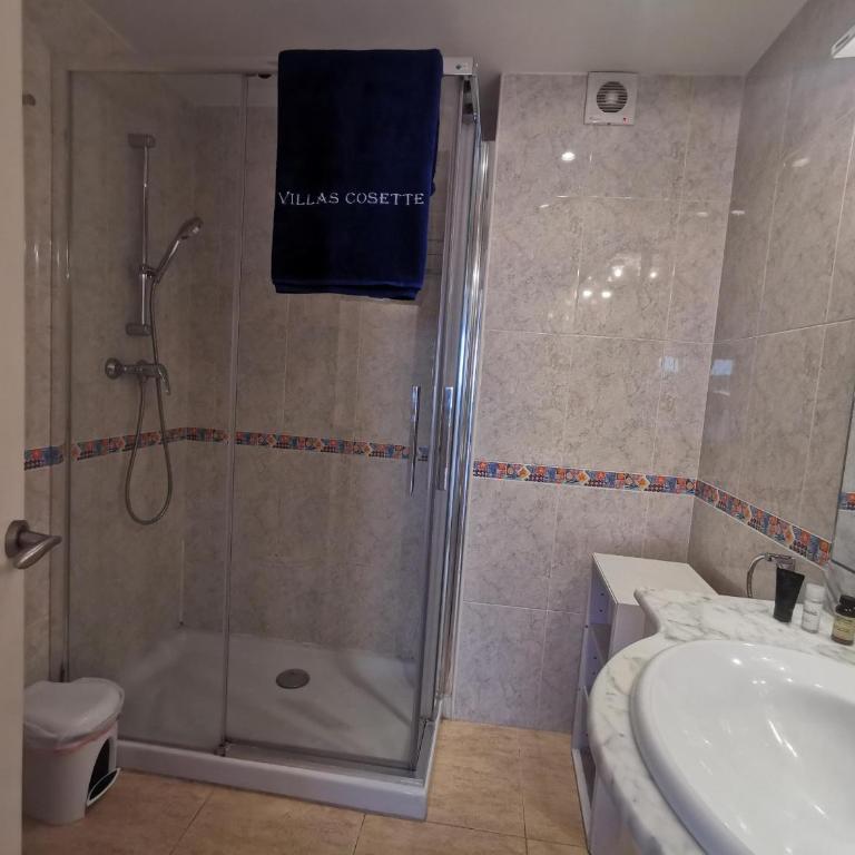 Apartamento en Platja d'Aro: A/C, Parking, a 2 Pasos de la Playa, 3 Hab, Terraza. - ES-209-12 - Apartamento - 16