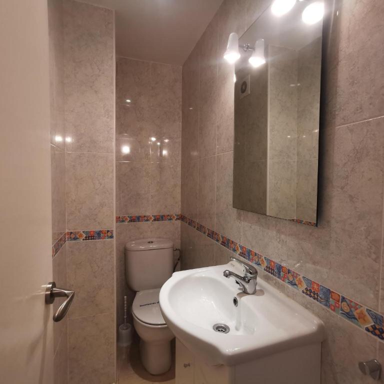 Apartamento en Platja d'Aro: A/C, Parking, a 2 Pasos de la Playa, 3 Hab, Terraza. - ES-209-12 - Apartamento - 17