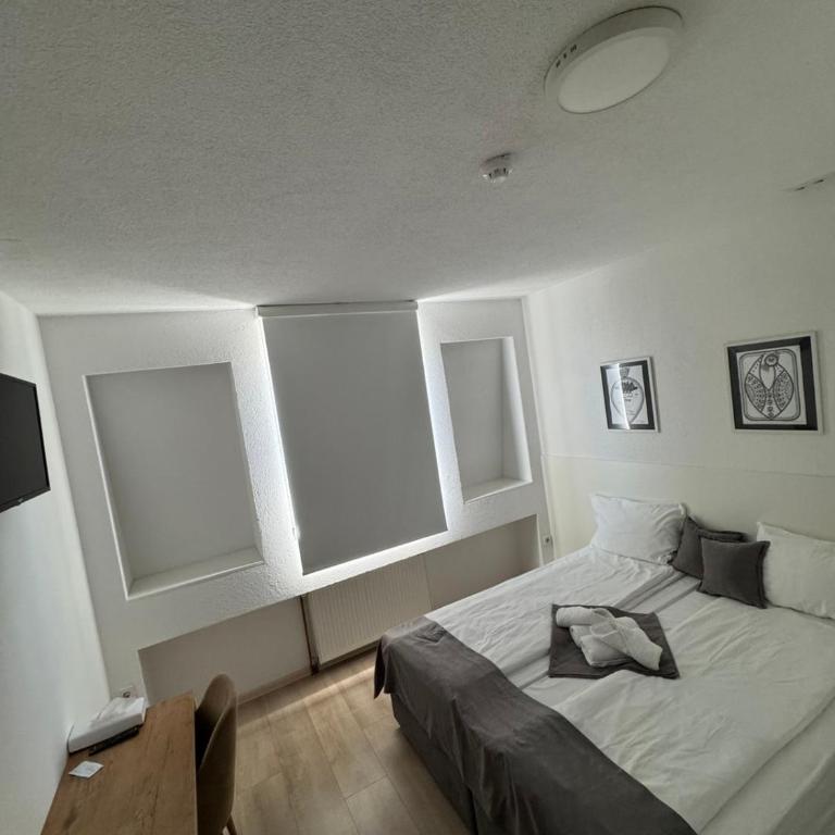 Orange Business Centar Apartments - Economy Double or Twin Room - 30