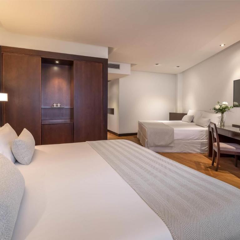 Occidental Granada - Family Room (2 Adults + 2 Children) - 3