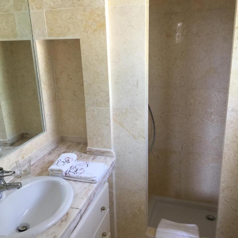 La Bergerie B&B - Chambre Double - Vue sur Jardin - 7