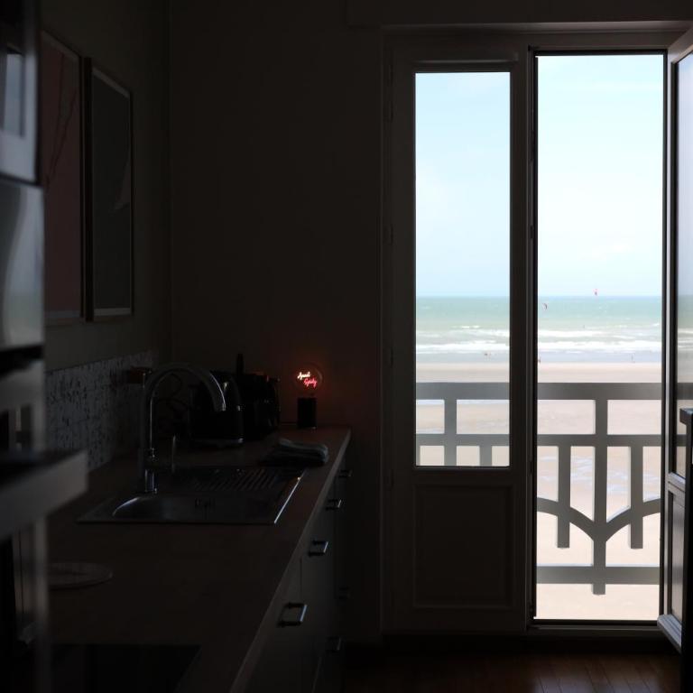 T h e - P L A I C E - Apartment mit 3 Schlafzimmern und Meerblick - 14