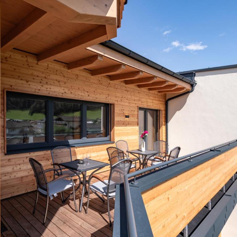 Apartment Rainer - mittendrin - Penthouse-Apartment mit 2 Schlafzimmern, Balkon sowie Bergblick - 13