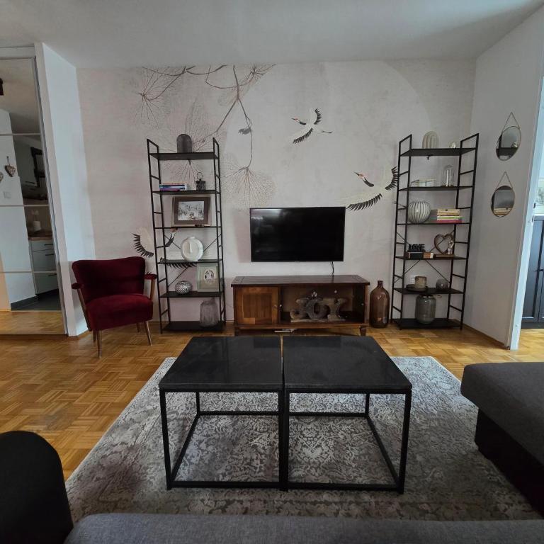 Flower Home Belgrade - One-Bedroom Apartment - 4