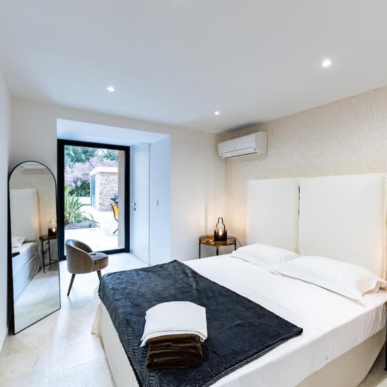Appart HOTEL 3 Chambres - parking - clim - Appartamento con 3 Camere da Letto - 31