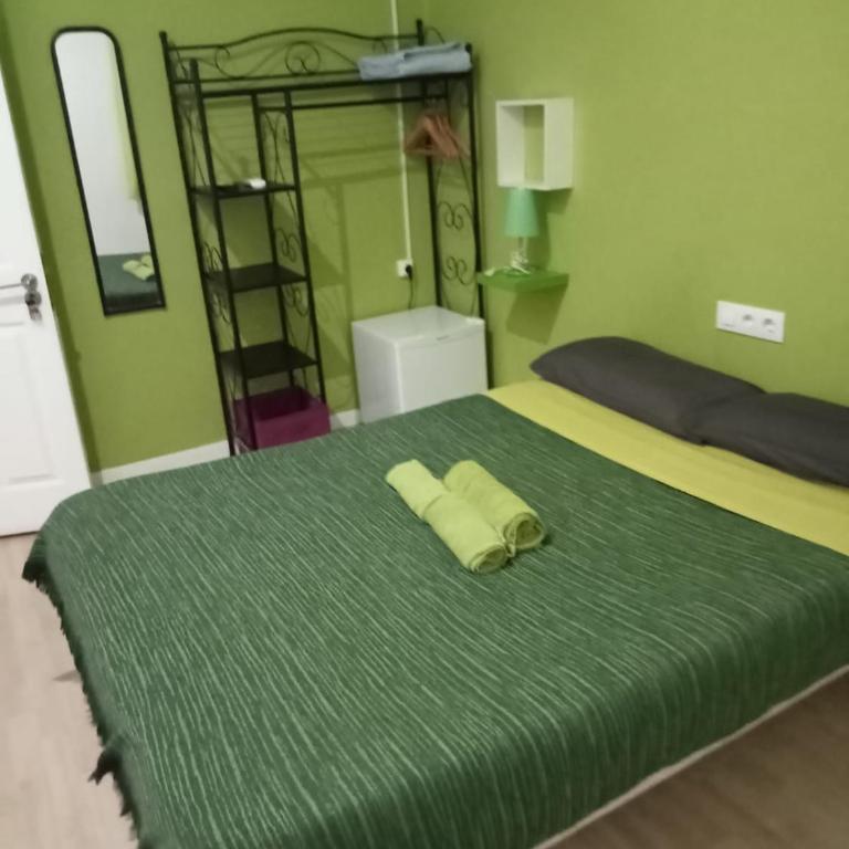 Colors Rooms - Four-Bedroom Apartment - 4