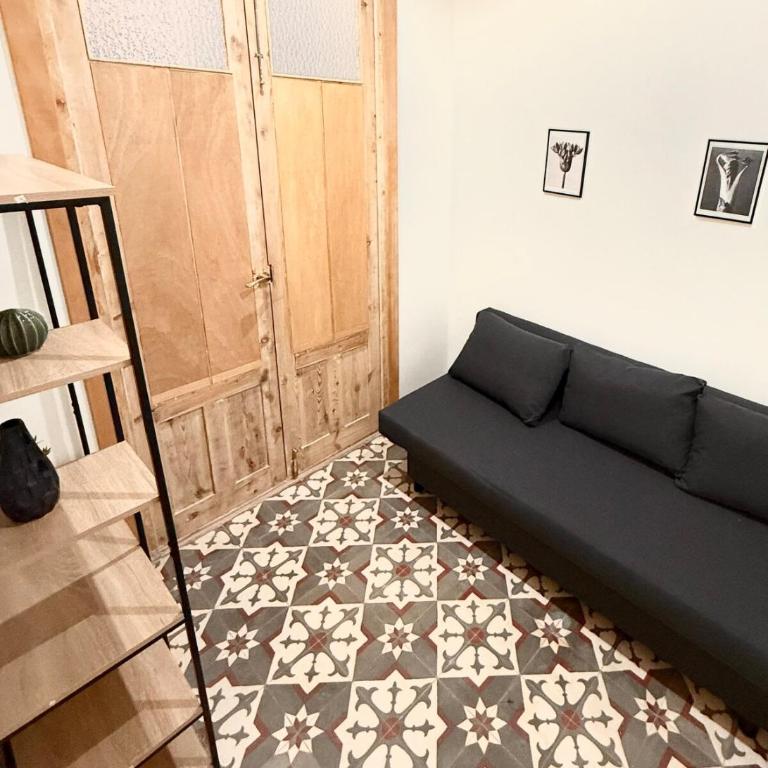 Piso Reformado con Historia en cada Rincon-Vive Zaragoza XIV - Two-Bedroom Apartment - 23