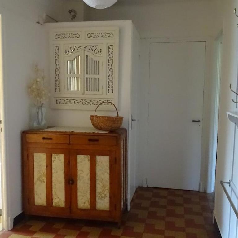 Appartement 2 chambres avec balcon et vue sur montagnes - Apartment mit 2 Schlafzimmern - 2