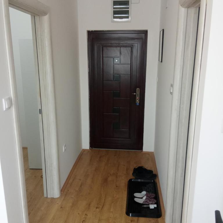 Apartmani Janićijević 2 - One-Bedroom Apartment with Balcony - 2