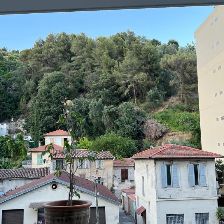 Studio magnan grand balcon - Appartement 1 Chambre - 2