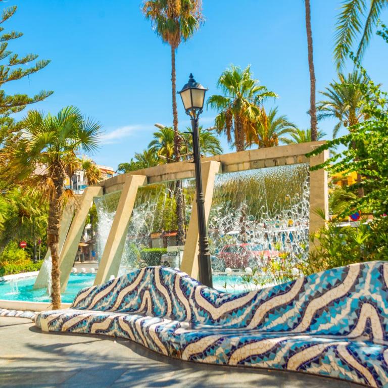 Boho Chic, Sunny with Terrace - Apartamento - 24