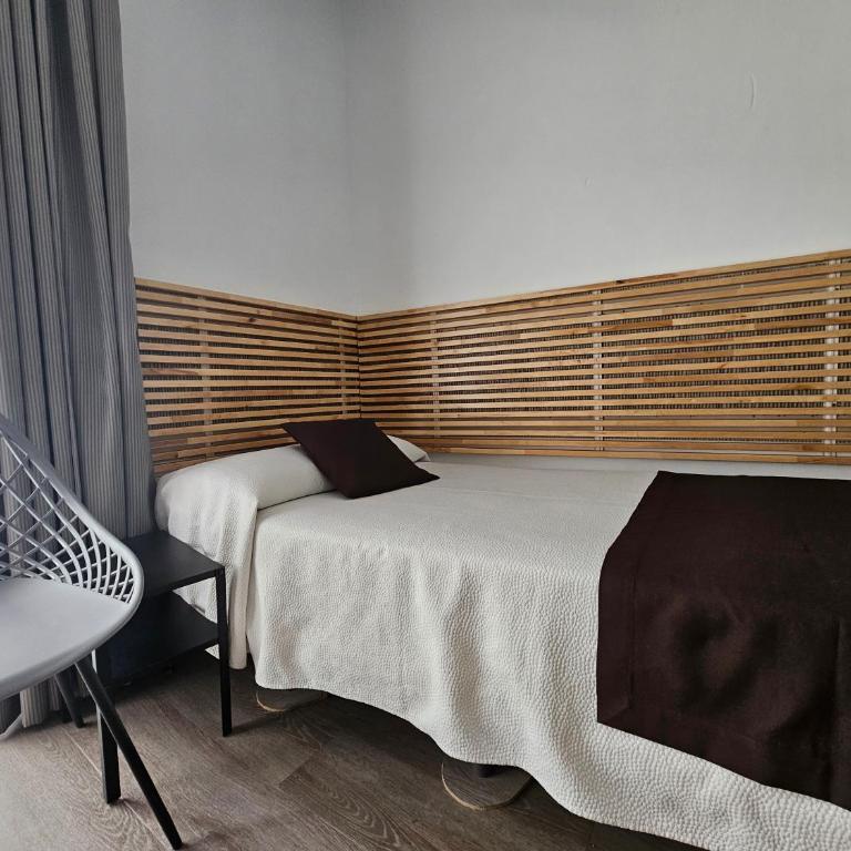 Hotel Palermo - Habitación Triple con balcón - 7