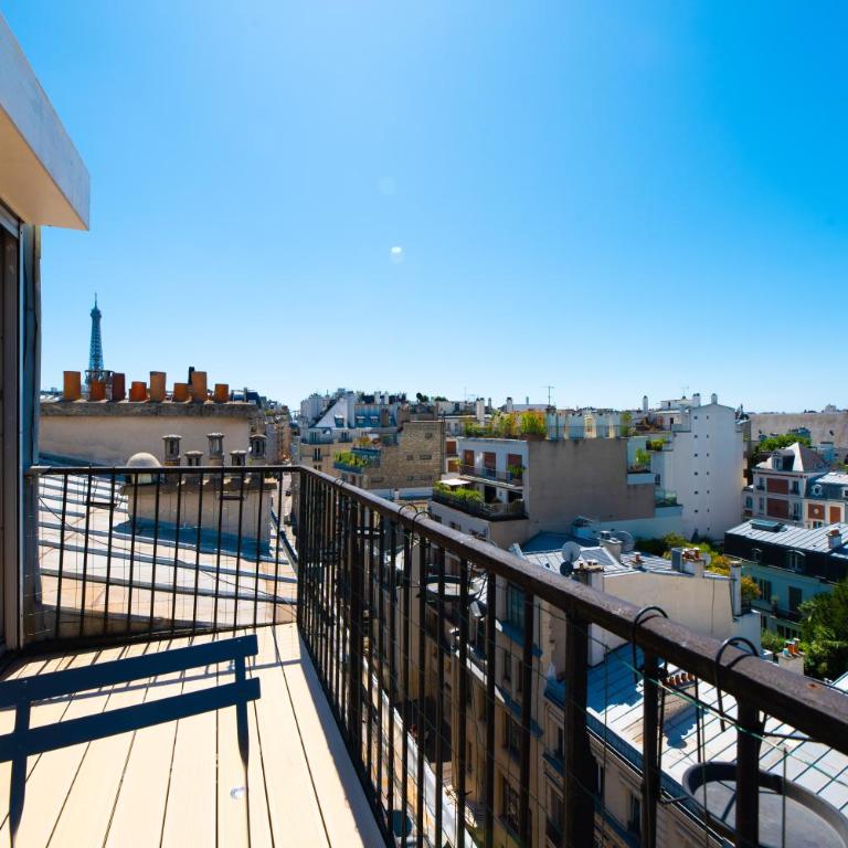 Eiffel Tower View with AC - Apartamento Deluxe de 1 dormitorio con vistas a la ciudad - 8