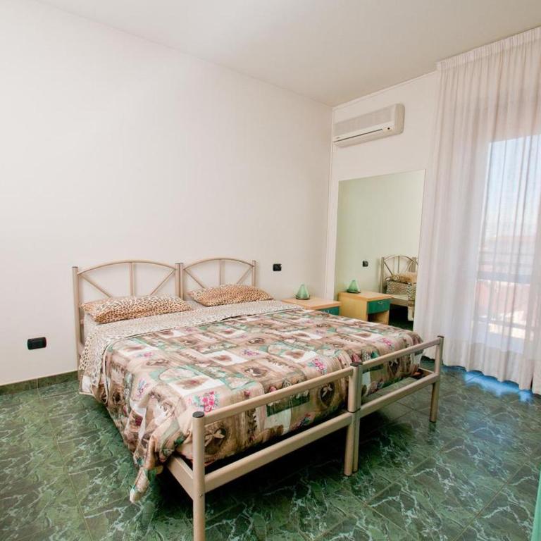 Hotel Residenza Delle Alpi - Camera Quadrupla Standard - 2