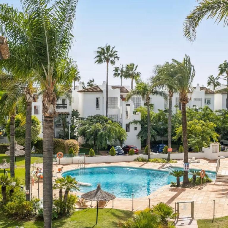 Stylish 2 Bedroom Penthouse With Pool by the Beach - Apartamento Deluxe de 2 dormitorios con vistas al jardín - 49