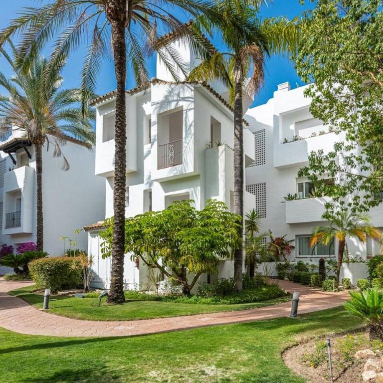 Stylish 2 Bedroom Penthouse With Pool by the Beach - Apartamento Deluxe de 2 dormitorios con vistas al jardín - 43