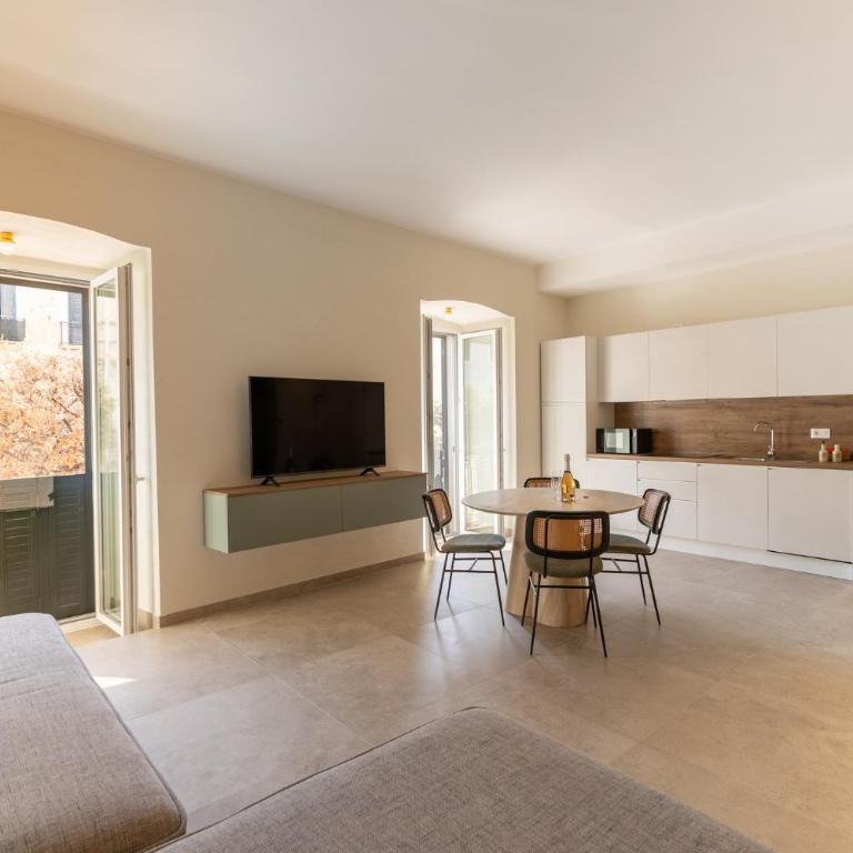 GuestHost - Stylish and Bright Apartments Trani - One-Bedroom Apartment - 12