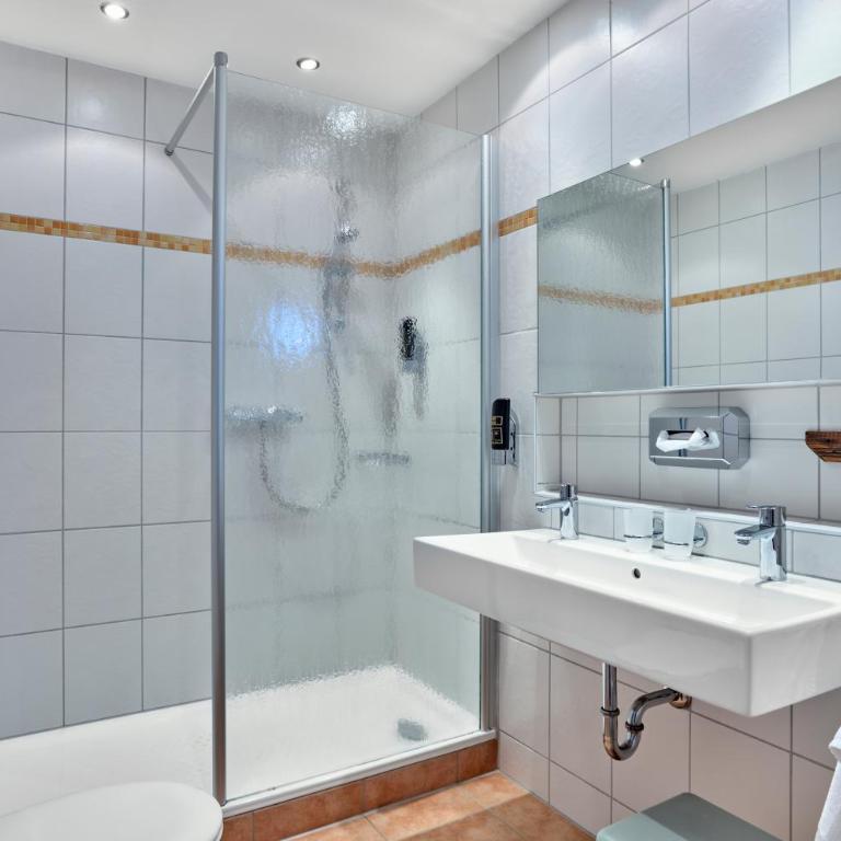 LuCA Hotel - Deluxe Doppelzimmer mit Balkon - 2