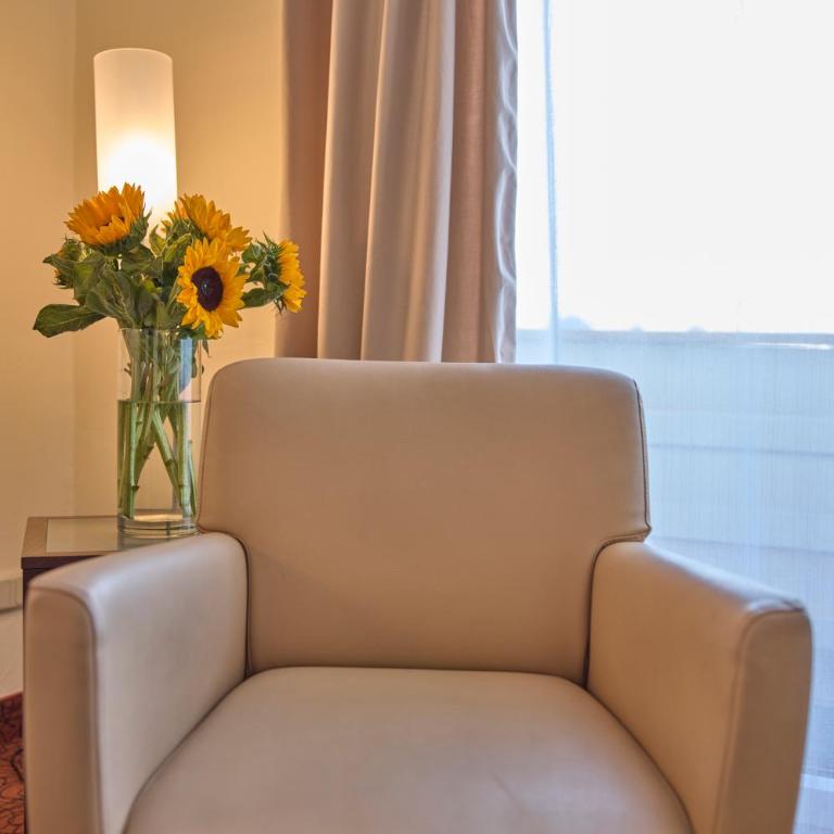 LuCA Hotel - Deluxe Doppelzimmer mit Balkon - 13