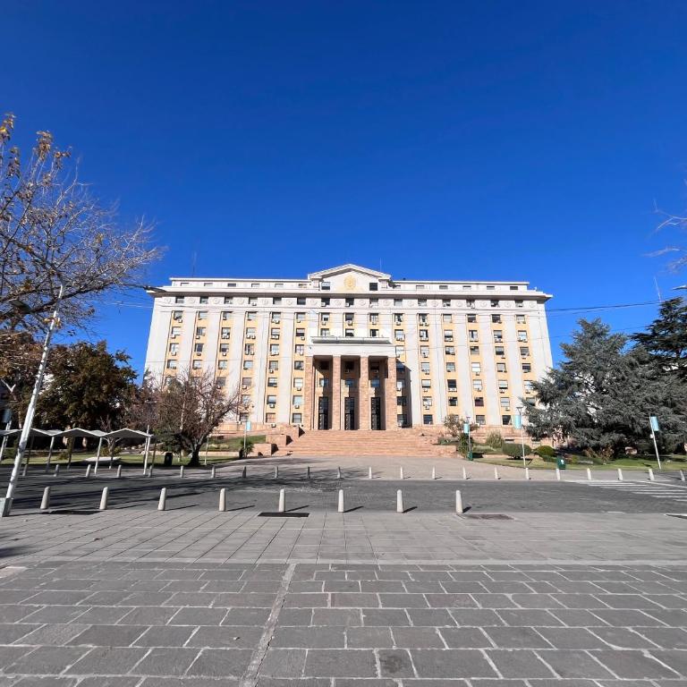 Depto con Terraza en el Centro de Mendoza, cerca del Parque San Martín y Av Arístides - Two-Bedroom Apartment with Terrace - 21