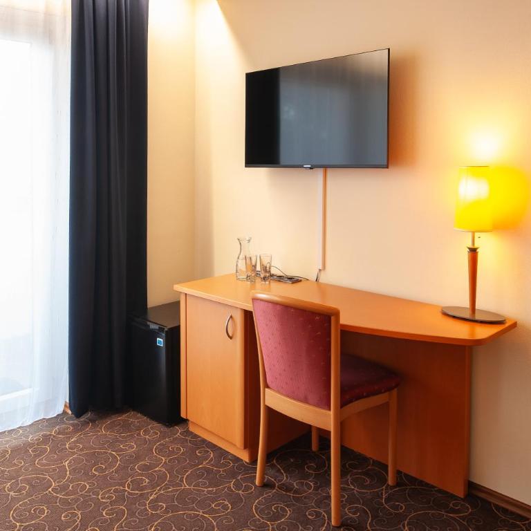 LuCA Hotel - Doppelzimmer mit Balkon - 20