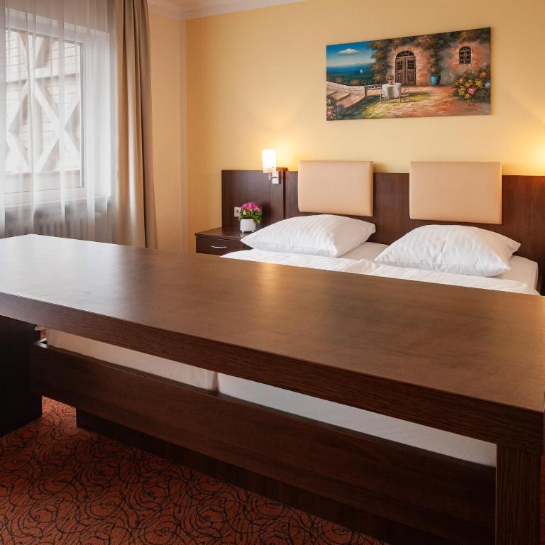 LuCA Hotel - Deluxe Doppelzimmer mit Balkon - 24