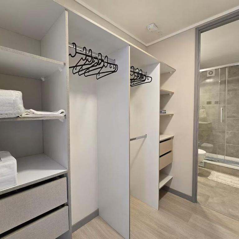 Modernos departamentos - One-Bedroom Apartment - 5