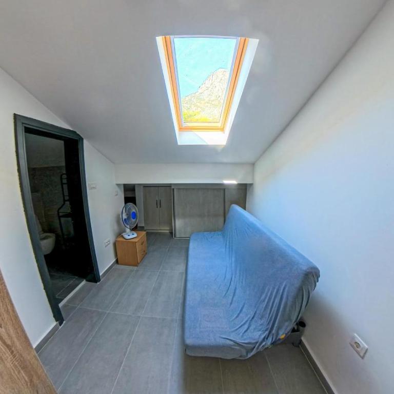 Barona Seaview Penthouse Kotor Bay - Three-Bedroom Apartment - 14